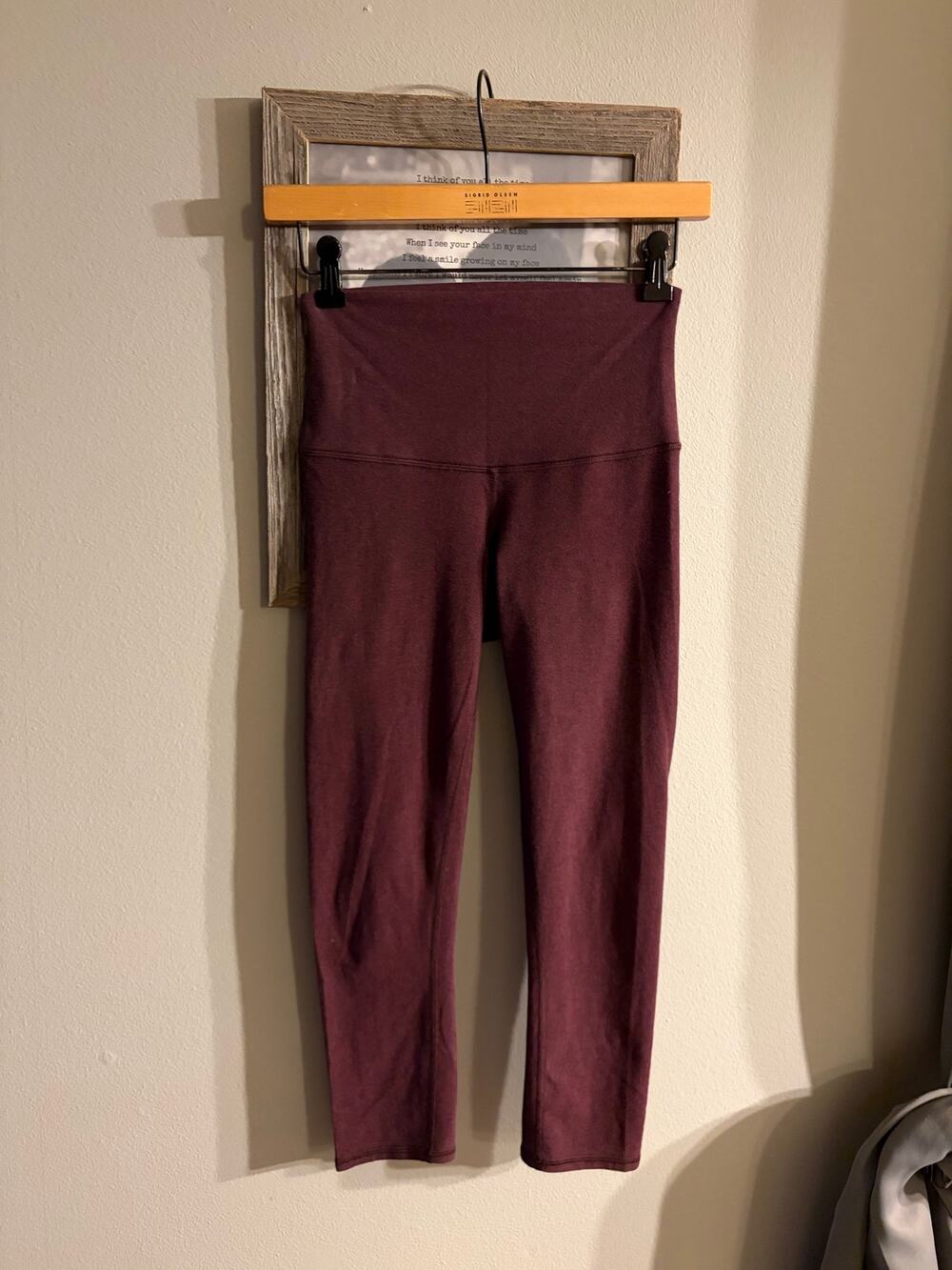 Lululemon Wunder Under high-rise leggings in a beautiful burgundy color size 4